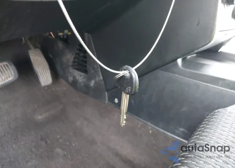 2007 Hyundai Tiburon Gs z USA, uszkodzony, nr VIN KMHHM66D87U256003